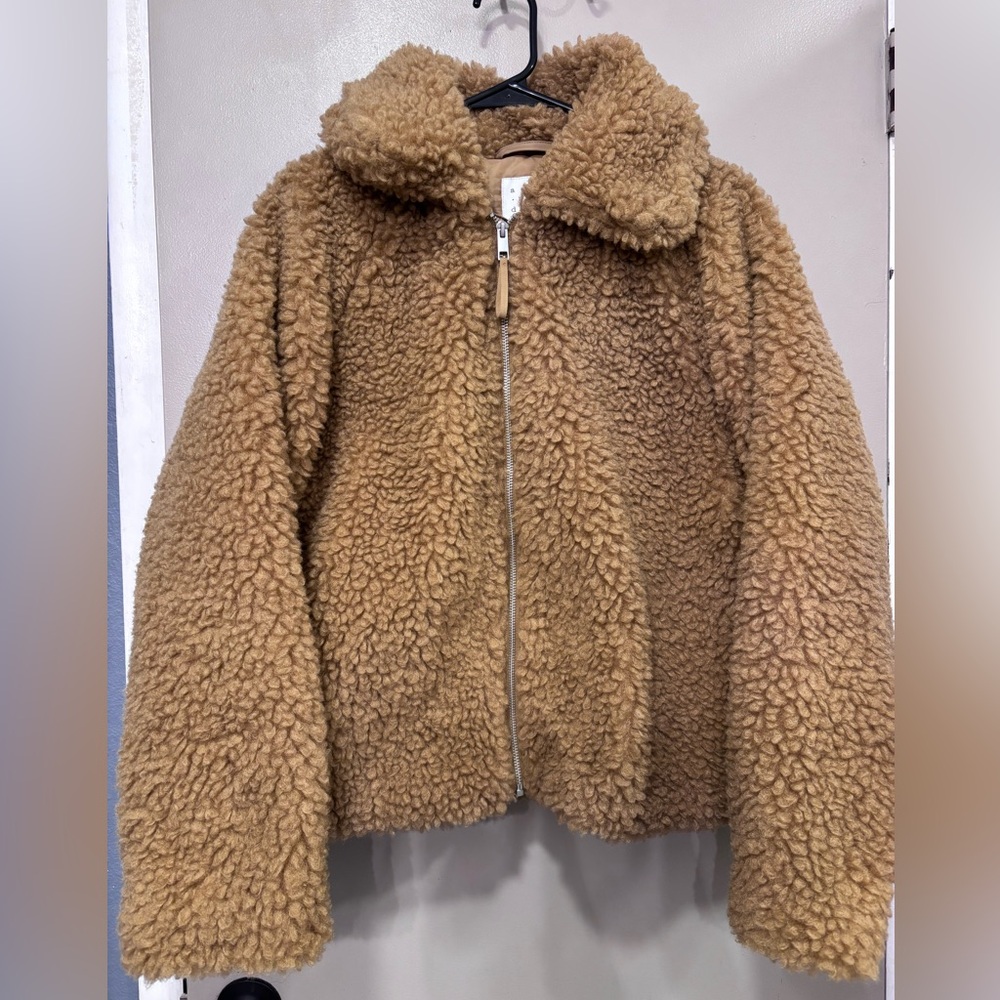 Universal Thread Cozy Tan Sherpa Jacket